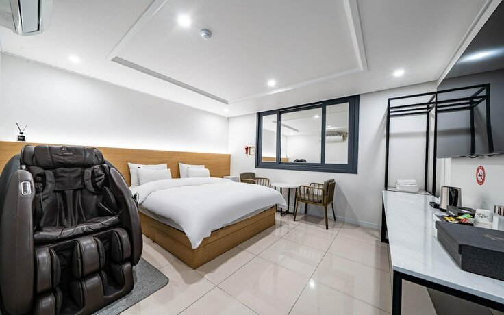 Imagen de la habitación del Hotel Mokpo Lium. Foto 18