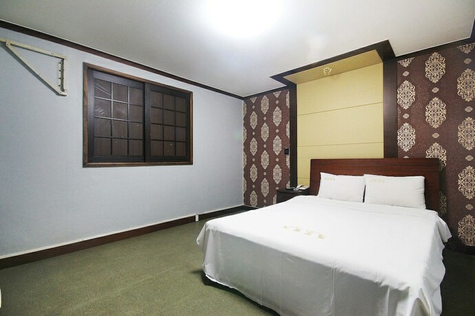Imagen de la habitación del Hotel Mokpo Miru. Foto 8