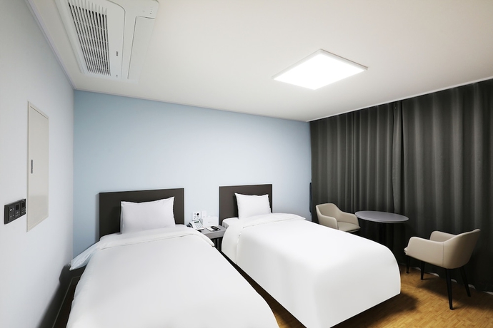 Imagen de la habitación del Hotel Mokpo Ocean. Foto 3