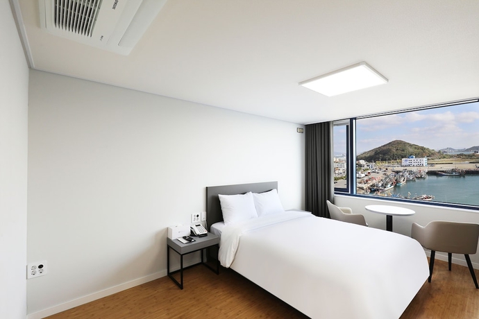 Imagen de la habitación del Hotel Mokpo Ocean. Foto 11
