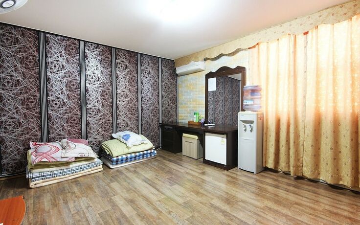 Imagen de la habitación del Hotel Mokpo Plus. Foto 3