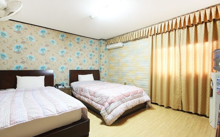 Imagen de la habitación del Hotel Mokpo Plus. Foto 4