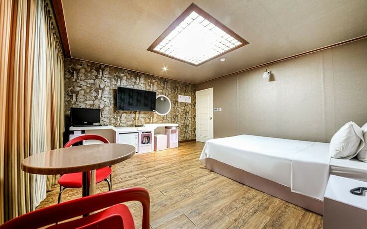 Imagen general del Hotel Mokpo Seven 7. Foto 7