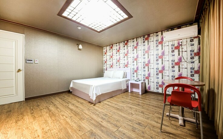 Imagen de la habitación del Hotel Mokpo Seven 7. Foto 14