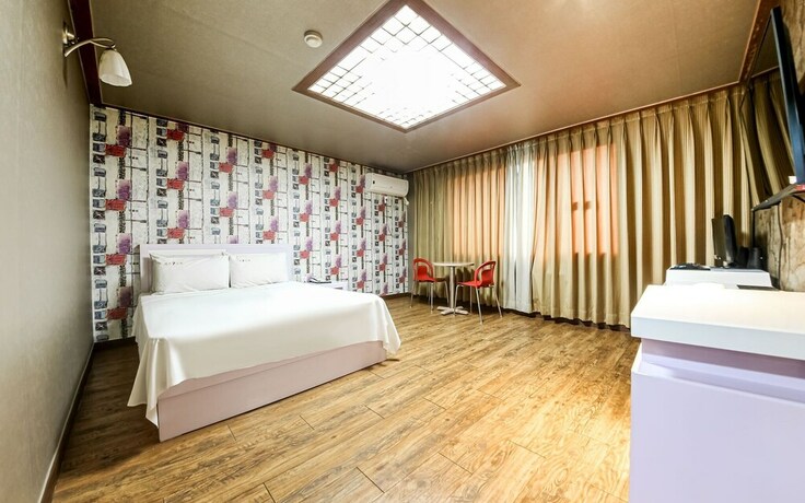 Imagen de la habitación del Hotel Mokpo Seven 7. Foto 32