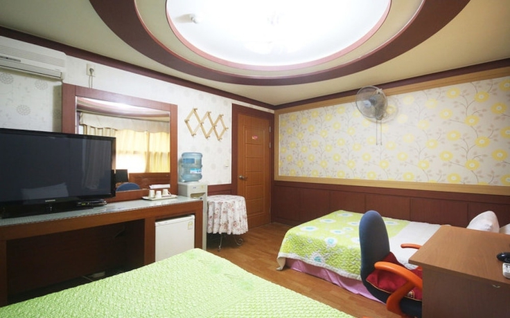 Imagen de la habitación del Hotel Mokpo Sky. Foto 14