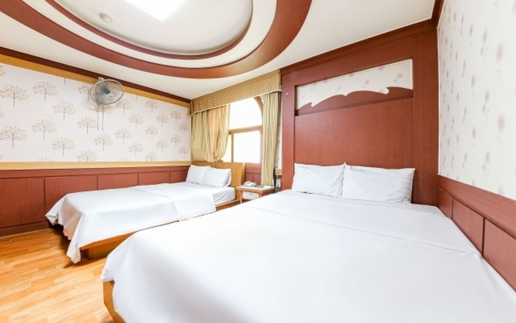 Imagen de la habitación del Hotel Mokpo Sky. Foto 16
