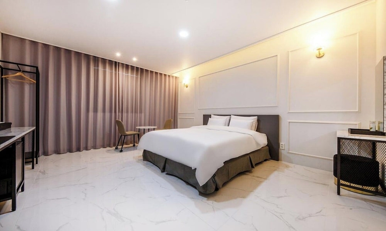 Imagen de la habitación del Hotel Mokpo The City. Foto 13