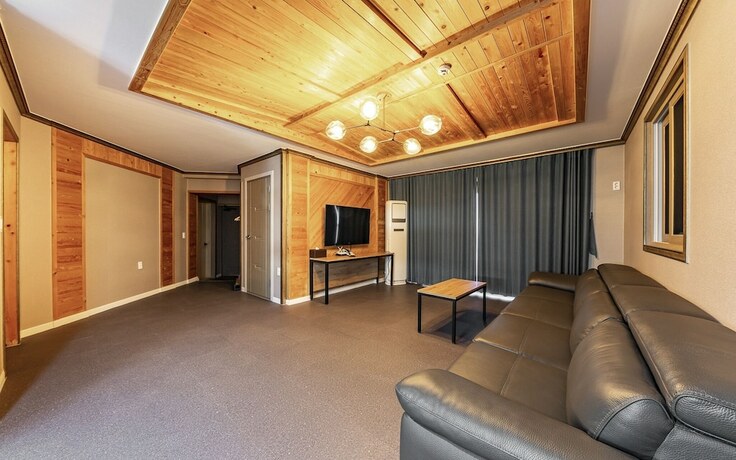 Imagen de la habitación del Hotel Mokpo The Haru. Foto 14