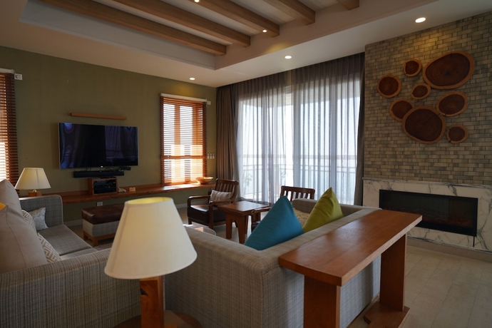 Imagen de la habitación del Hotel Moksha Himalaya Spa Resort. Foto 11