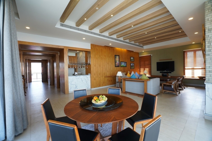 Imagen de la habitación del Hotel Moksha Himalaya Spa Resort. Foto 13