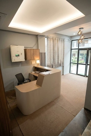 Imagen de los interiores del Hotel Mokshita. Foto 13