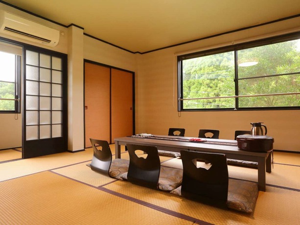 Imagen de la habitación del Hotel Mokuren. Foto 9