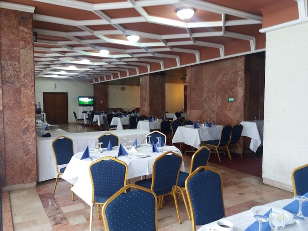 Imagen de los interiores del Hotel Moldova. Foto 13