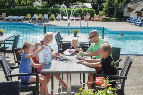 Imagen general del Hotel Molecaten Park De Leemkule. Foto 5