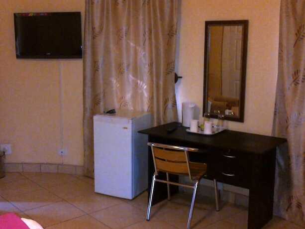 Imagen de la habitación del Hotel Molengoane Lodge. Foto 27