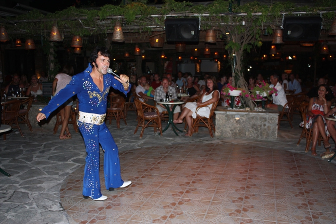 Imagen general del Hotel Molfetta Beach. Foto 6