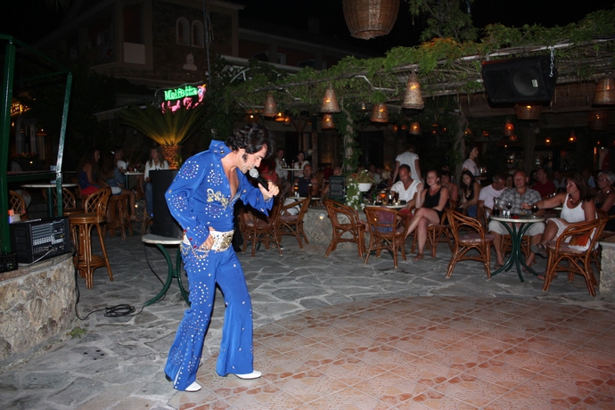 Imagen general del Hotel Molfetta Beach. Foto 9