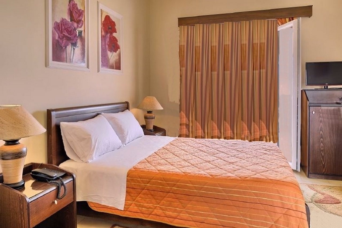 Imagen general del Hotel Molfetta Beach Hotel. Foto 2