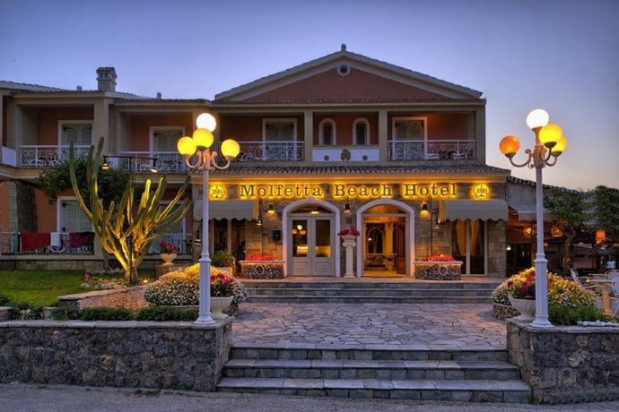 Imagen general del Hotel Molfetta Beach Hotel. Foto 3