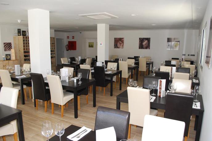Imagen del bar/restaurante del Hotel Moli Boutique. Foto 3
