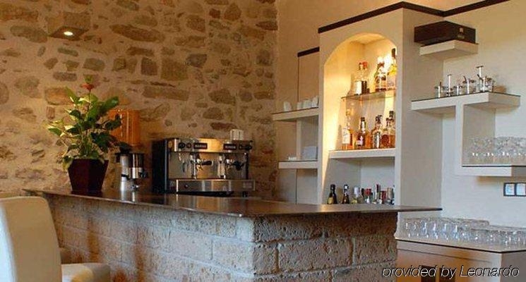 Imagen del bar/restaurante del Hotel Molí Blanc. Foto 2