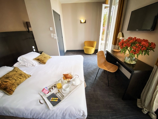 Imagen de la habitación del Hotel Molière, Cannes. Foto 2
