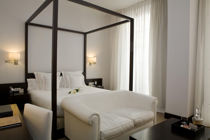 Imagen de la habitación del Hotel Molina Lario. Foto 8