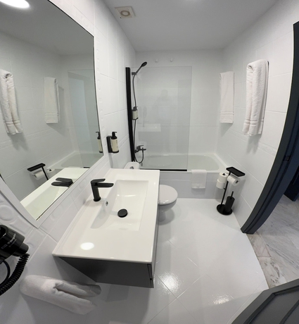Imagen de la habitación del Hotel Molinillos. Foto 11