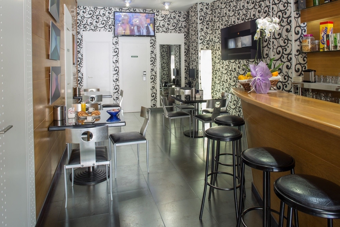 Imagen del bar/restaurante del Hotel Molinos. Foto 3