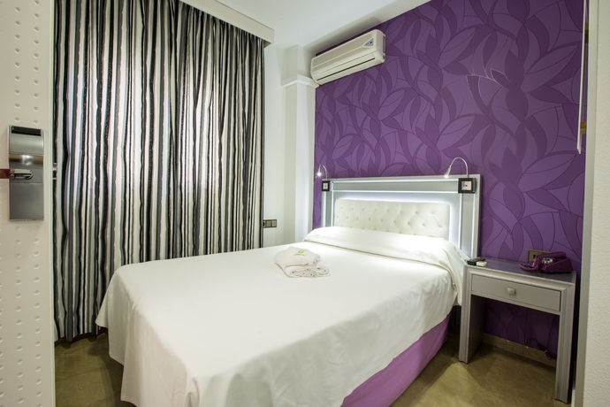 Imagen de la habitación del Hotel Molinos. Foto 12