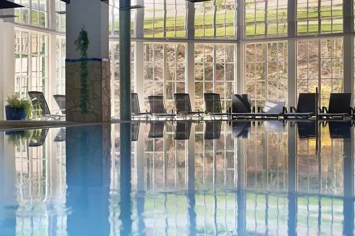 Imagen de la piscina del Hotel Molitors M&uuml;hle. Foto 10