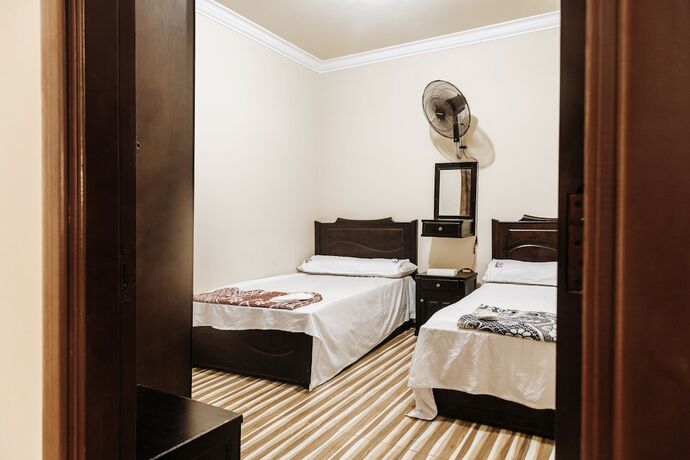 Imagen de la habitación del Hotel Molkp Towers. Foto 17