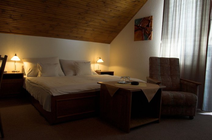 Imagen de la habitación del Hotel Molnár. Foto 3