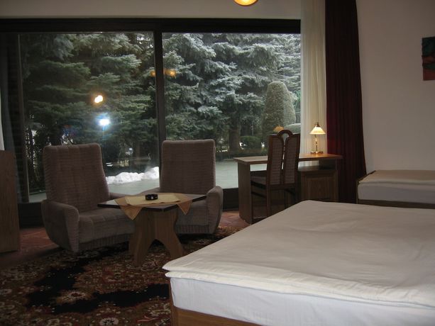 Imagen de la habitación del Hotel Molnár. Foto 4