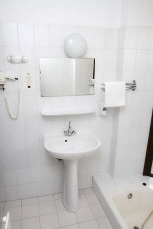 Imagen de la habitación del Hotel Molnár. Foto 14