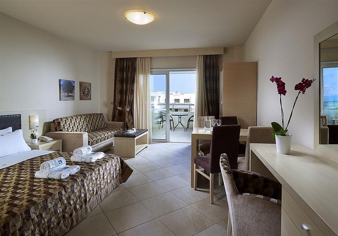 Imagen general del Hotel Molos Bay. Foto 4