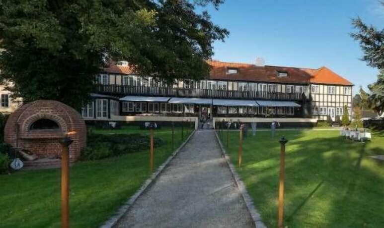Imagen de los exteriores del Hotel Molskroen. Foto 40