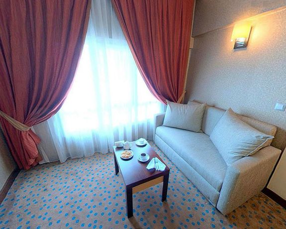 Imagen de la habitación del Hotel Mom. Foto 9