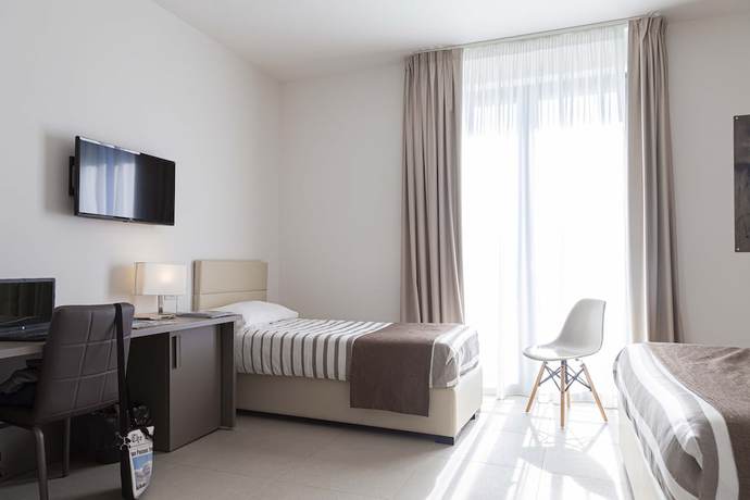 Imagen de la habitación del Hotel Moma. Foto 18