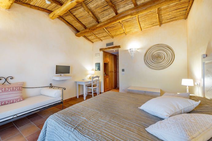 Imagen de la habitación del Hotel Moma Hotel Cannigione. Foto 10