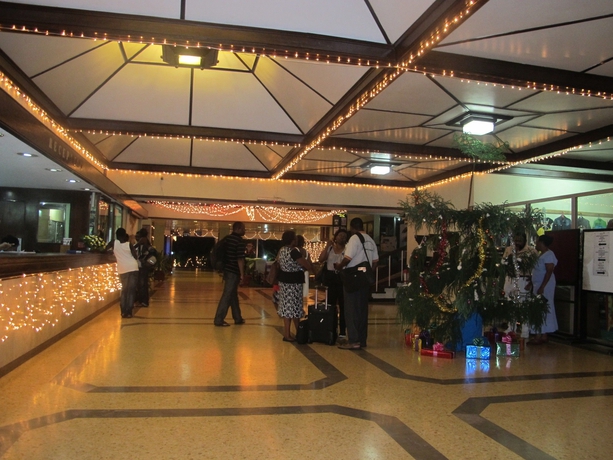 Imagen de los interiores del Hotel Mombasa Beach. Foto 8