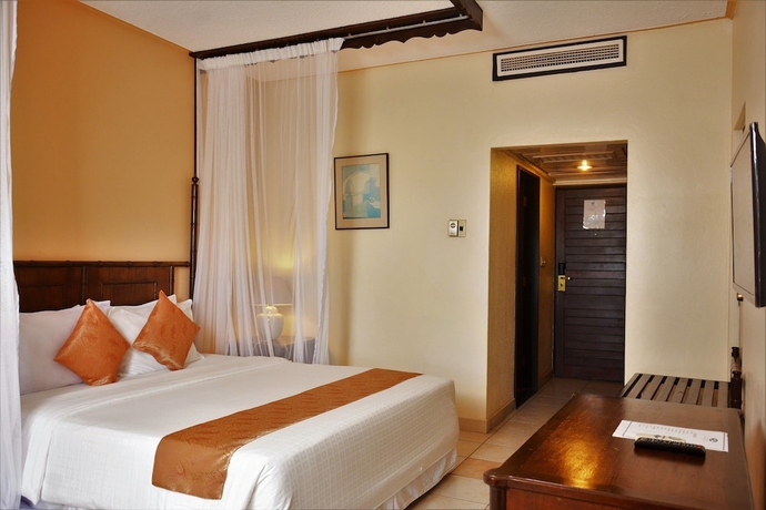 Imagen de la habitación del Hotel Mombasa Continental Resort. Foto 9