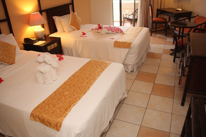 Imagen de la habitación del Hotel Mombasa Continental Resort. Foto 12