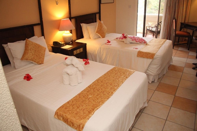 Imagen de la habitación del Hotel Mombasa Continental Resort. Foto 15