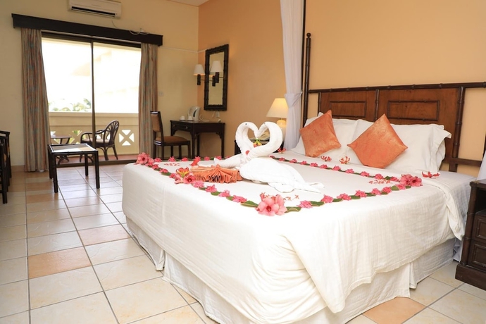 Imagen de la habitación del Hotel Mombasa Continental Resort. Foto 17