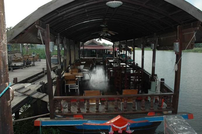 Imagen del bar/restaurante del Hotel Momchailai River Retreat. Foto 3