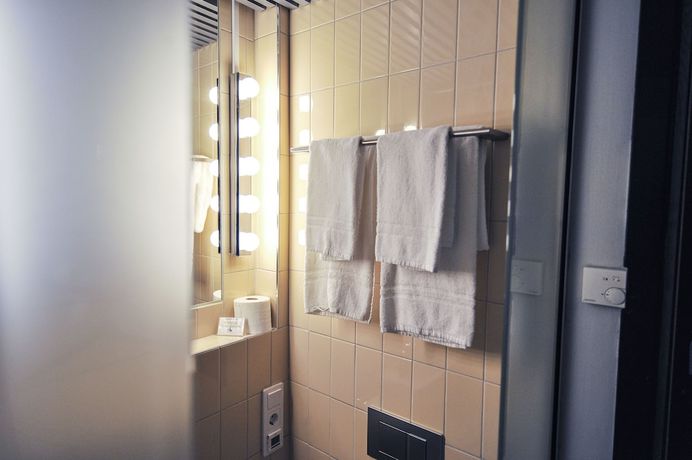 Imagen de la habitación del Hotel Moment Hotels. Foto 14