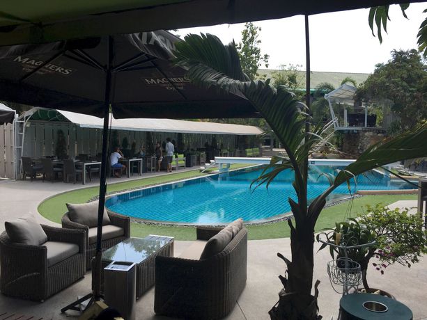 Imagen de los exteriores del Hotel Momento Resort. Foto 10