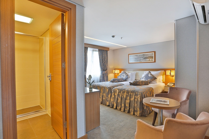 Imagen de los interiores del Hotel Momento - Special Class. Foto 15